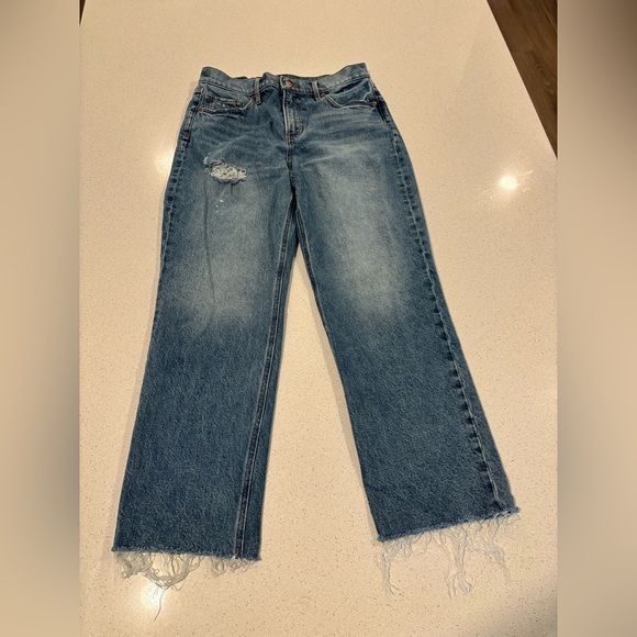 Express Blue Straight Distressed Jeans, size 8 - Picture 1 of 10